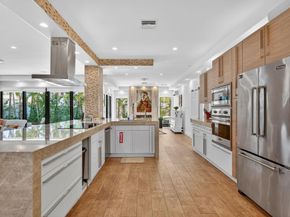 2460 NE 36th St, Fort Lauderdale FL 33308
