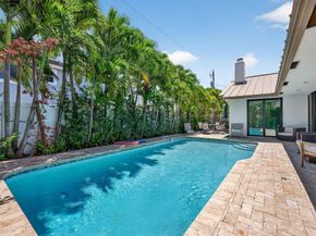 2460 NE 36th St, Fort Lauderdale FL 33308