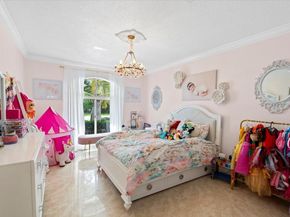 541 NW 110th Ave, Plantation FL 33324