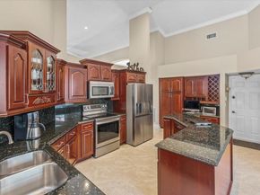 541 NW 110th Ave, Plantation FL 33324