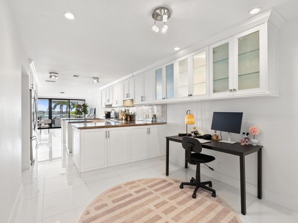 529 S Flagler Drive S Th3f, West Palm Beach FL 33401