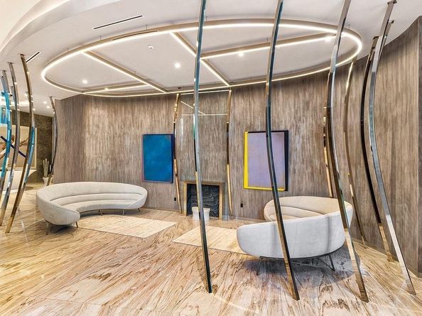 1000 Brickell Plz 4214, Miami FL 33131