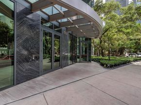 1000 Brickell Plz 4214, Miami FL 33131
