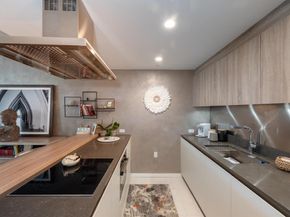 1000 Brickell Plz 4214, Miami FL 33131