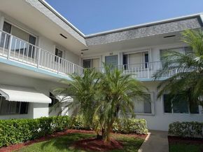 2880 Lake Osborne Drive 204, Lake Worth Beach FL 33461