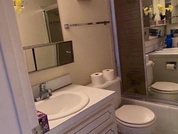 2880 Lake Osborne Drive 204, Lake Worth Beach FL 33461