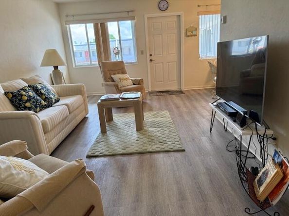 2880 Lake Osborne Drive 204, Lake Worth Beach FL 33461