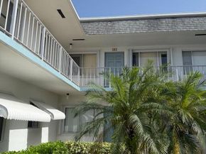 2880 Lake Osborne Drive 204, Lake Worth Beach FL 33461