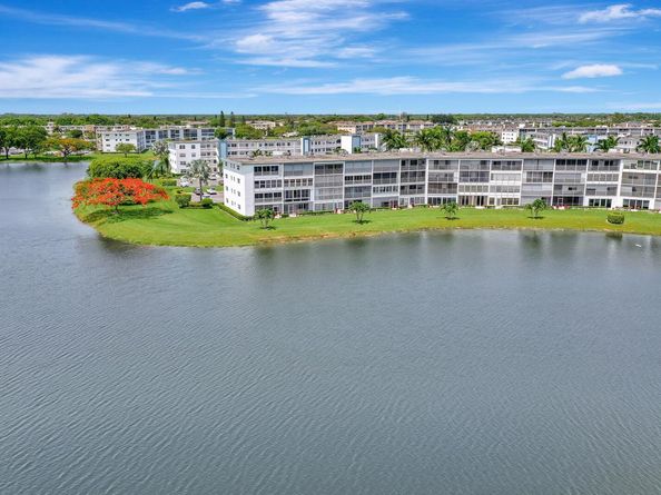 4063 Exeter D, Boca Raton FL 33434
