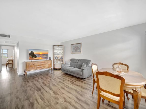 4063 Exeter D, Boca Raton FL 33434