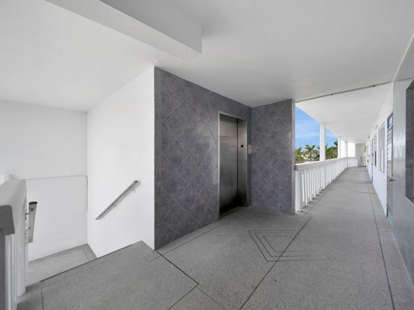 4063 Exeter D, Boca Raton FL 33434