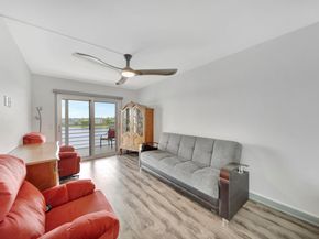 4063 Exeter D, Boca Raton FL 33434