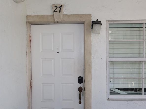 924 SE 2nd St 27, Fort Lauderdale FL 33301