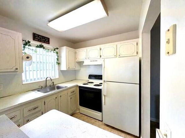 127 Berkshire F, West Palm Beach FL 33417