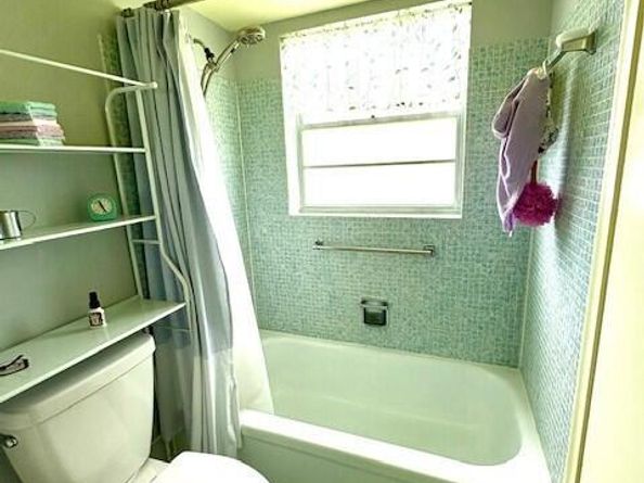 127 Berkshire F, West Palm Beach FL 33417