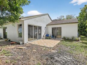 20774 NW 3rd Ct, Pembroke Pines FL 33029