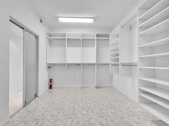 6001 N Ocean Dr 306, Hollywood FL 33019