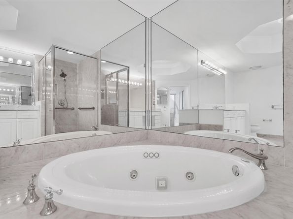 6001 N Ocean Dr 306, Hollywood FL 33019