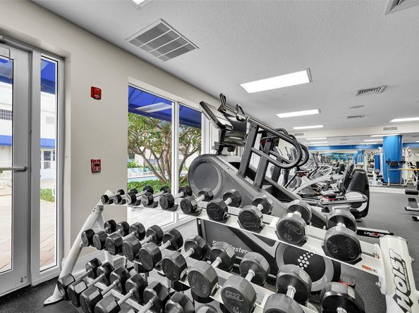 6001 N Ocean Dr 306, Hollywood FL 33019