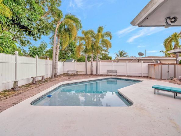 1506 SW 3rd Ave, Pompano Beach FL 33060