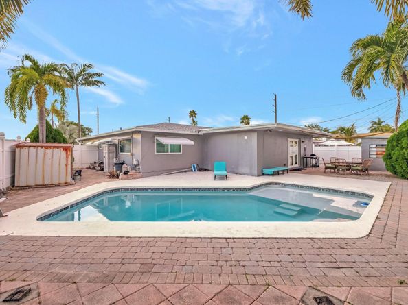 1506 SW 3rd Ave, Pompano Beach FL 33060