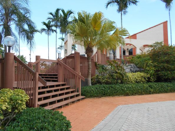 409 Republic Ct 409, Deerfield Beach FL 33442