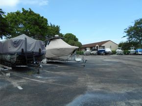 409 Republic Ct 409, Deerfield Beach FL 33442