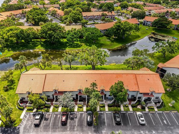 409 Republic Ct 409, Deerfield Beach FL 33442