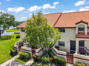 409 Republic Ct 409, Deerfield Beach FL 33442