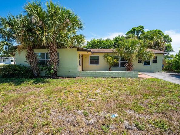 371 W 34th Street, Riviera Beach FL 33404
