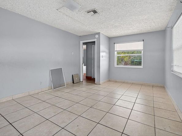 371 W 34th Street, Riviera Beach FL 33404