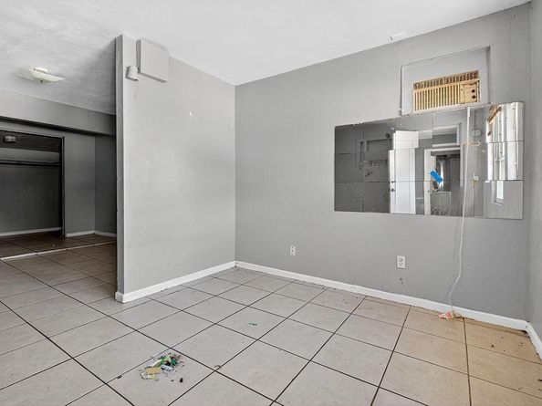 371 W 34th Street, Riviera Beach FL 33404