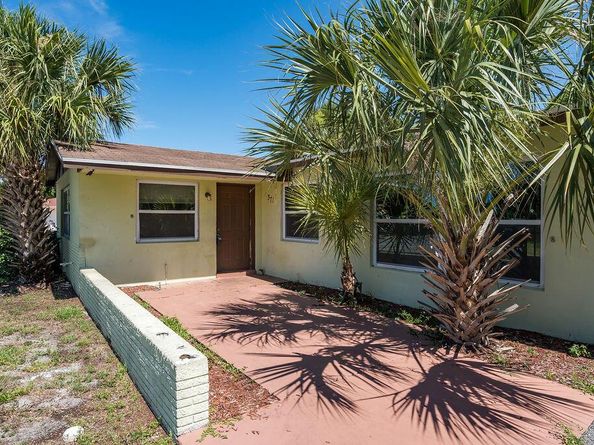 371 W 34th Street, Riviera Beach FL 33404