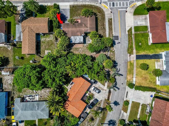 371 W 34th Street, Riviera Beach FL 33404