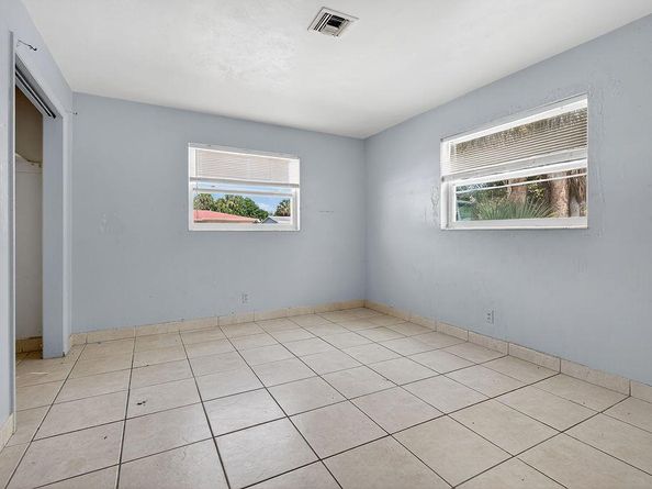 371 W 34th Street, Riviera Beach FL 33404