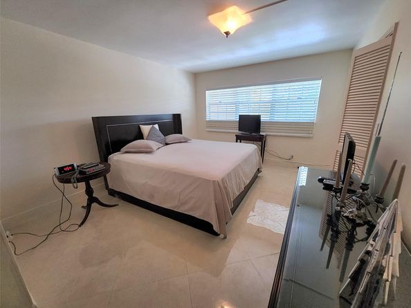 3151 S Palm Aire Dr 309, Pompano Beach FL 33069
