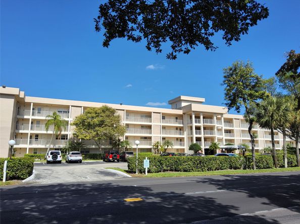 3151 S Palm Aire Dr 309, Pompano Beach FL 33069