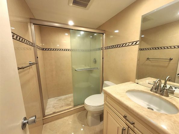 3151 S Palm Aire Dr 309, Pompano Beach FL 33069