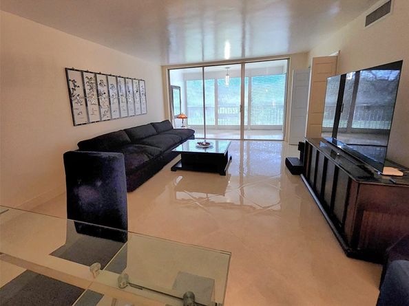 3151 S Palm Aire Dr 309, Pompano Beach FL 33069