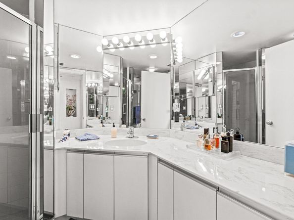 100 SE 5th Avenue 405, Boca Raton FL 33432