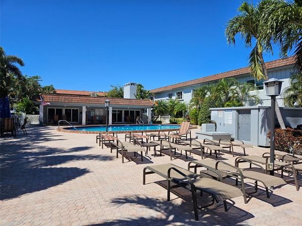 649 W Oakland Park Blvd 211A, Wilton Manors FL 33311