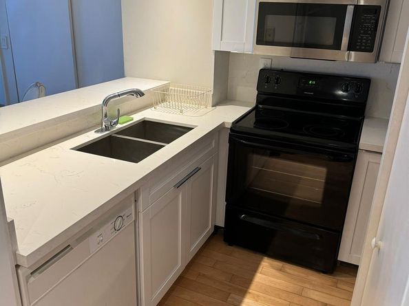 540 Brickell Key Dr 1214, Miami FL 33131