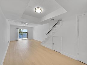 4122 SW 61st Ave 8, Davie FL 33314