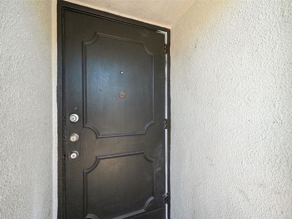 4122 SW 61st Ave 8, Davie FL 33314