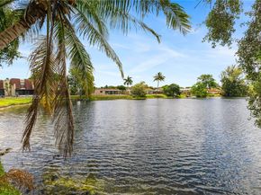 8956 Palm Tree Lane 8956, Pembroke Pines FL 33024