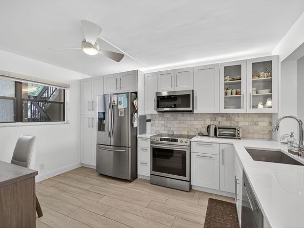 12870 Briarlake Drive 106, Palm Beach Gardens FL 33418