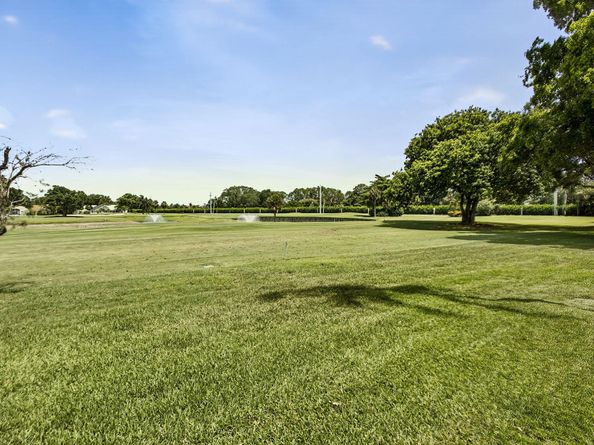 12870 Briarlake Drive 106, Palm Beach Gardens FL 33418