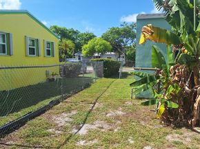 2119 Plunkett St, Hollywood FL 33020
