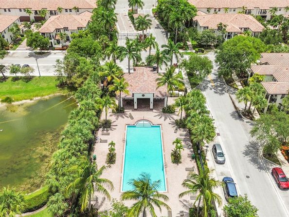 4680 Mimosa Pl 802, Coconut Creek FL 33073