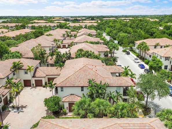 4680 Mimosa Pl 802, Coconut Creek FL 33073